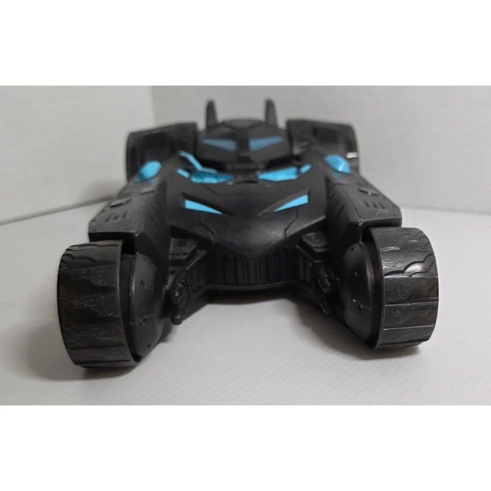 DC Comics Bat-Tech 2-in-1 Batmobile Bat Boat Spin Master‎ Pre-owned Good